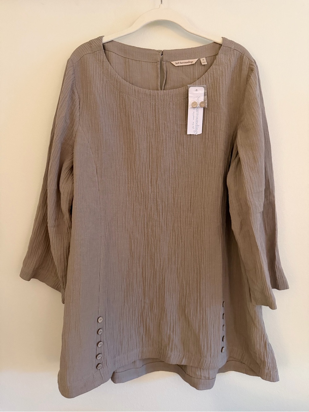 Oceo Crinkle Gauze Tunic in Taupe